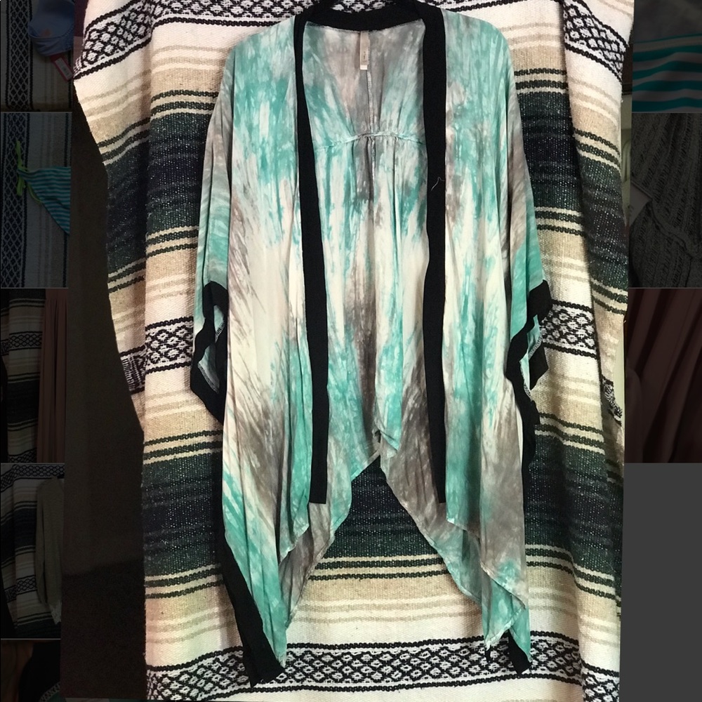 Blue Marble Flowy Kimono